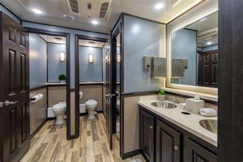 Luxury portable restrooms. Things To Know About Luxury portable restrooms. 
